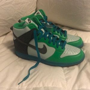 Nike High Top Dunks/ Nike ID. BRAND NEW, never worn!! Includes extra laces!